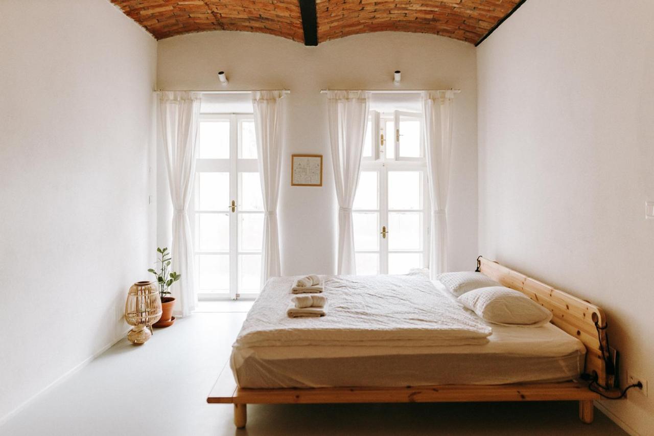 Apartmany Starak V Historickem Centru Znojma Znojmo Luaran gambar